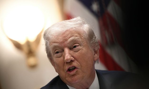 Mahkamah Agung AS Batalkan Tarif Trump, Perusahaan Merefund