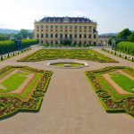 Istana Schönbrunn Hadirkan Kemegahan Warisan Kerajaan Austria