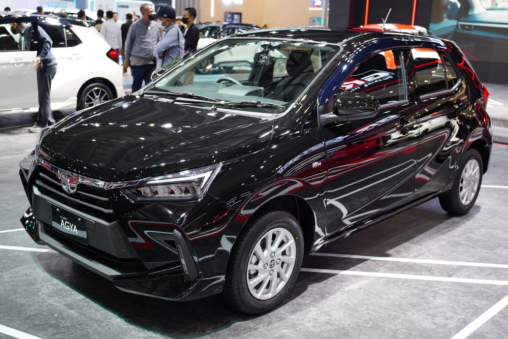 Pilihan Mobil 200