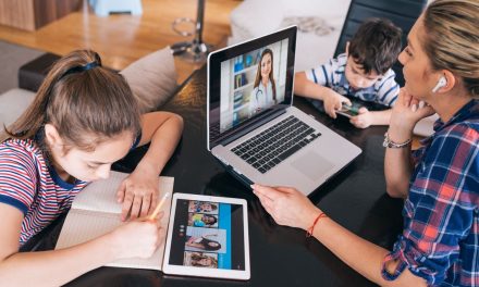 Pendidikan Online, Bagaimana Teknologi Mengubah Cara Belajar
