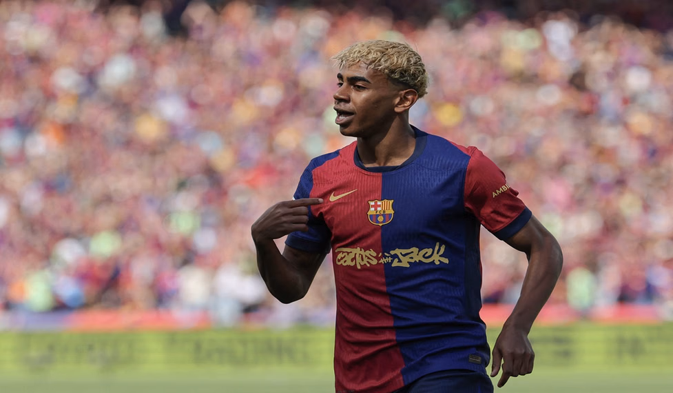 Jejak Karier Lamine Yamal Penyerang Handal Barcelona